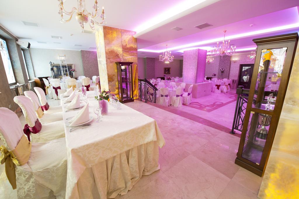 Premier Palace Spa Hotel ブカレスト エクステリア 写真 A wedding reception